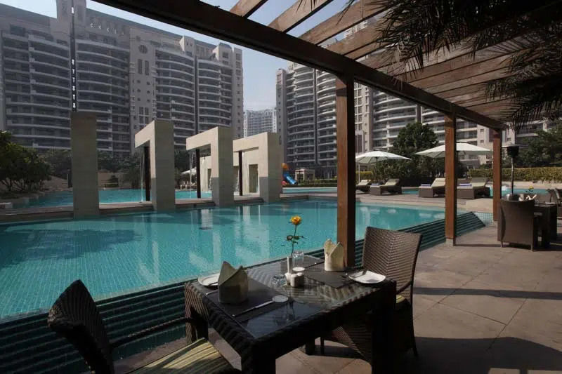 Best outdoor sitting area at DLF Aralias Sector 42