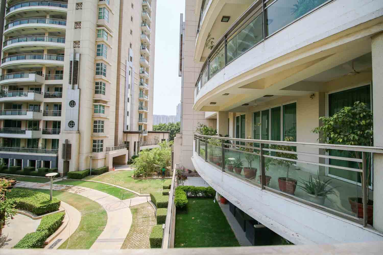 Ultra Luxury High rise apartment at DLF Aralias sector 42